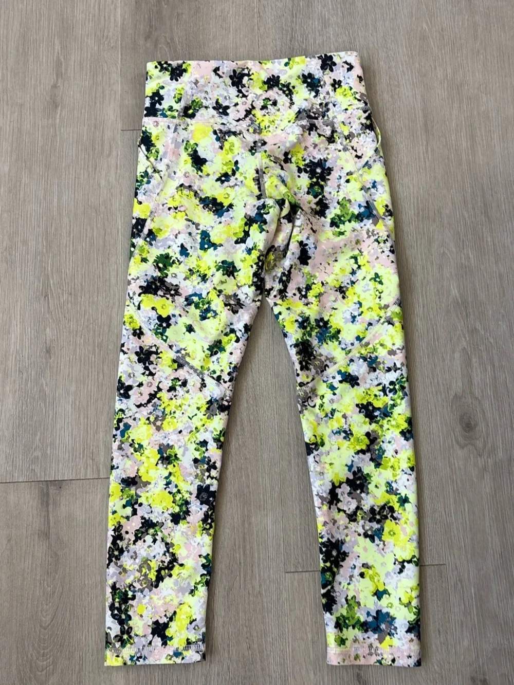 Girls Size 8 Old Navy Active PowerSoft Go Dry High Rise Leggings Yellow Floral